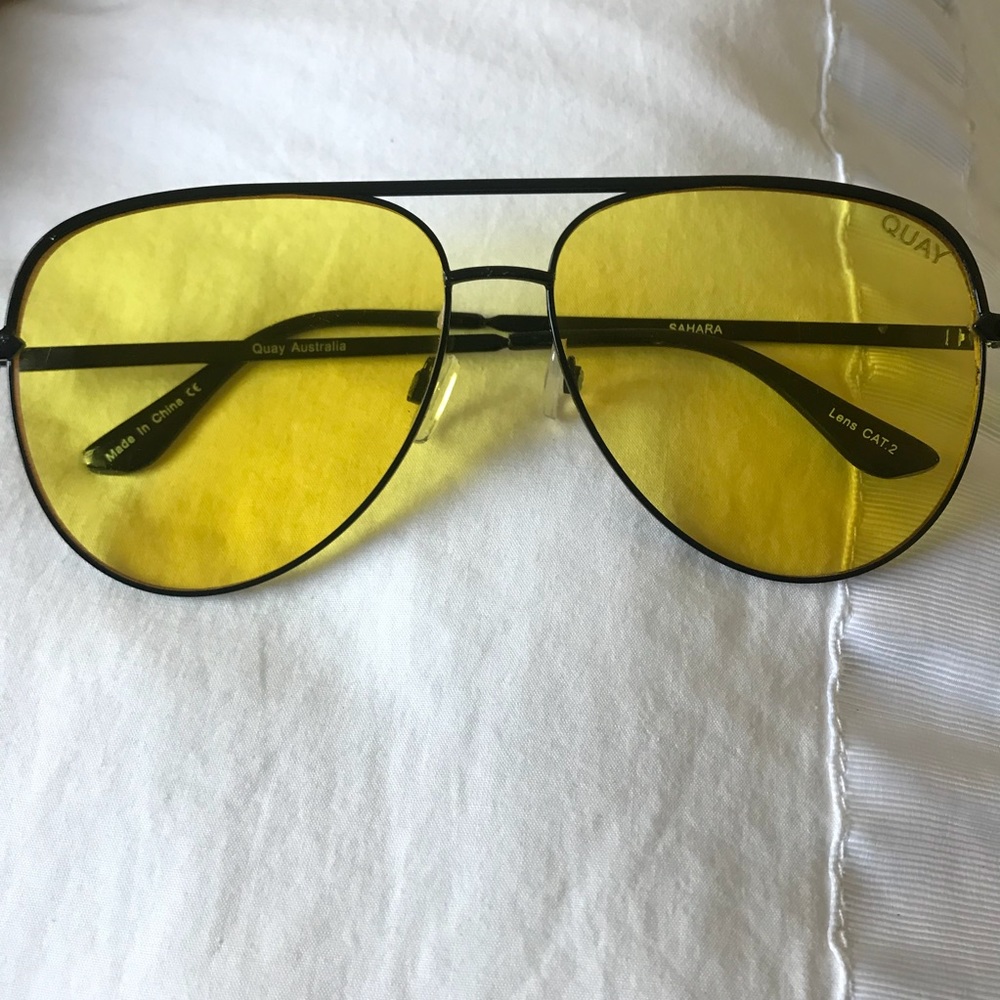 QUAY SUNGLASSES